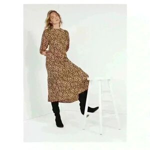 Leopard dress 3/4 sleeve NWT size Large